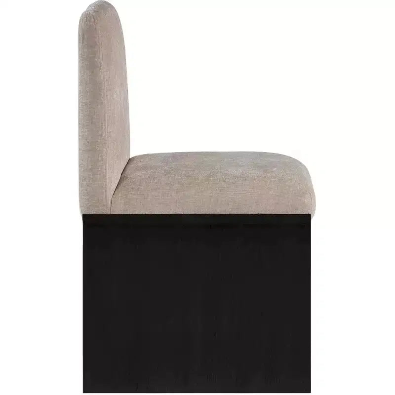 Sedia da pranzo imbottita Shaw in ciniglia beige