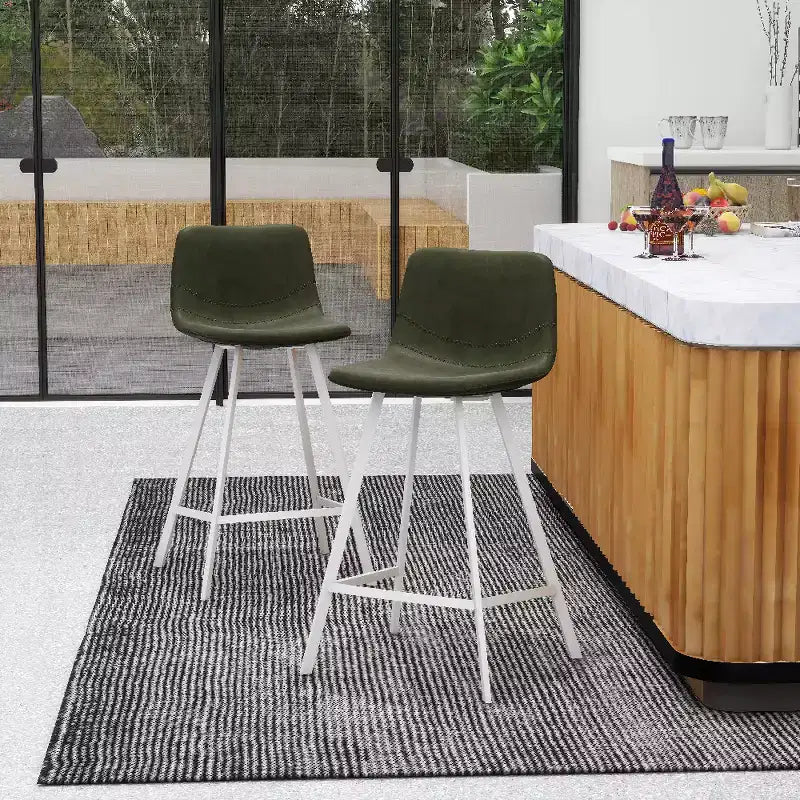 Sgabello da bar Elland in pelle - Sgabello moderno da bancone con gambe in acciaio inossidabile bianco per isola cucina o bar di casa, set da 2